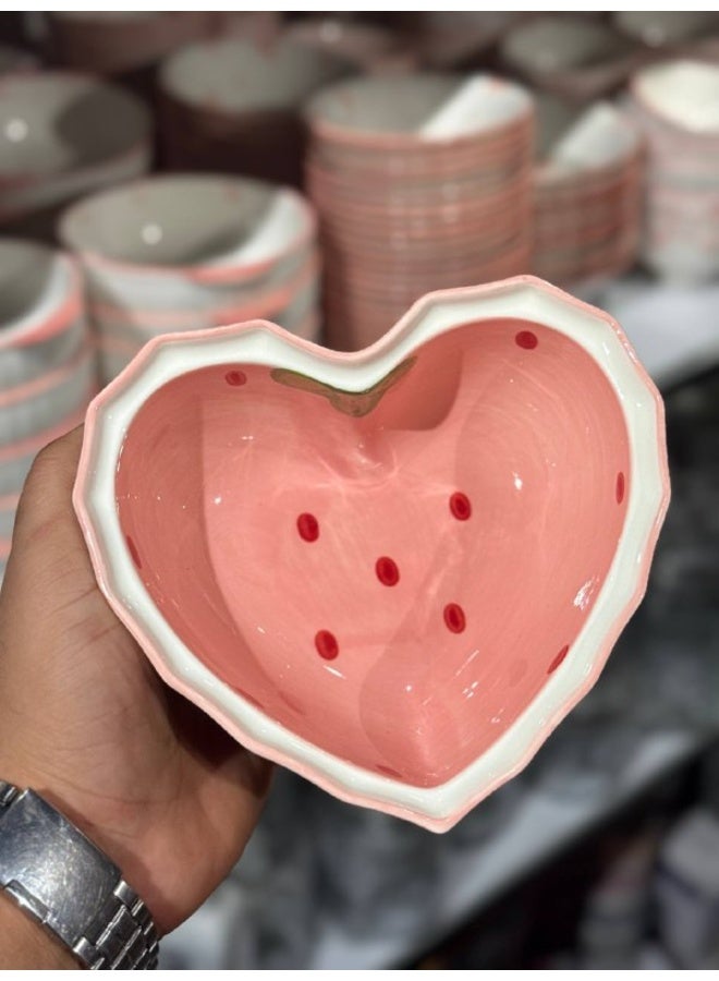 Porcelain heart-shaped bowl Heart-shaped It’s absolutely stunning. - Image 3
