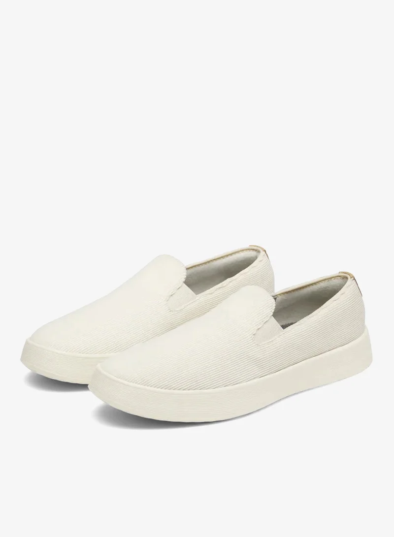 اول بيردز Women's Cruiser Slip On Corduroy - Stony Cream (Stony Cream Sole)