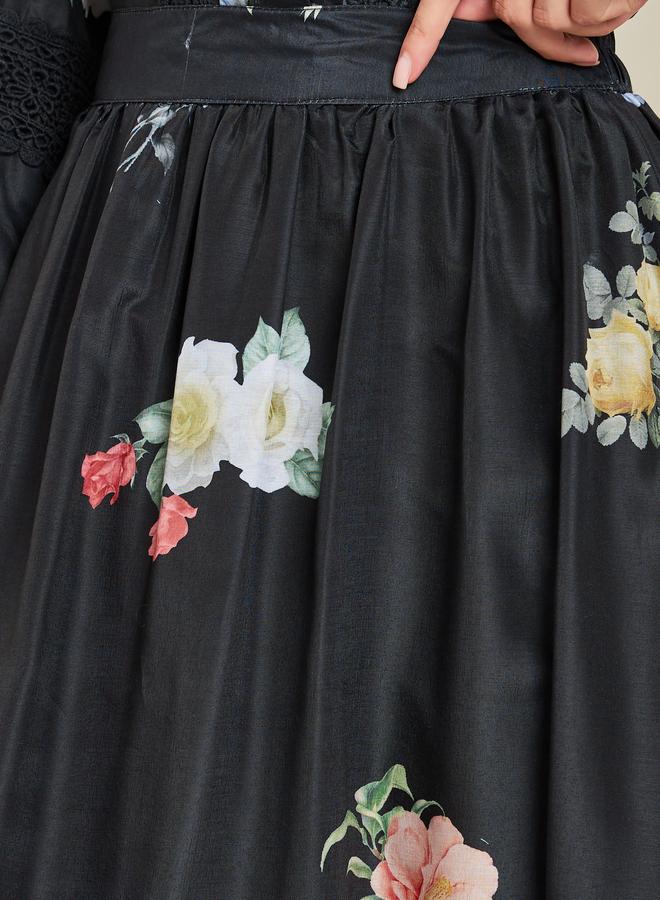 Styli Black Floral Print Maxi Skirt with Lace Trim - Image 3