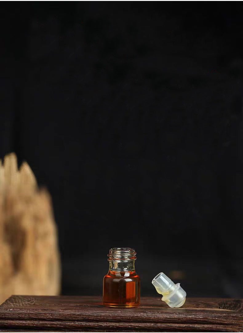 Generic Premium Arabian Oud Essential Oil (100% Pure) Halal Certified  UAE Free Delivery  Luxury Islamic Fragrance for Meditation, Gifting & Home  - Image 3