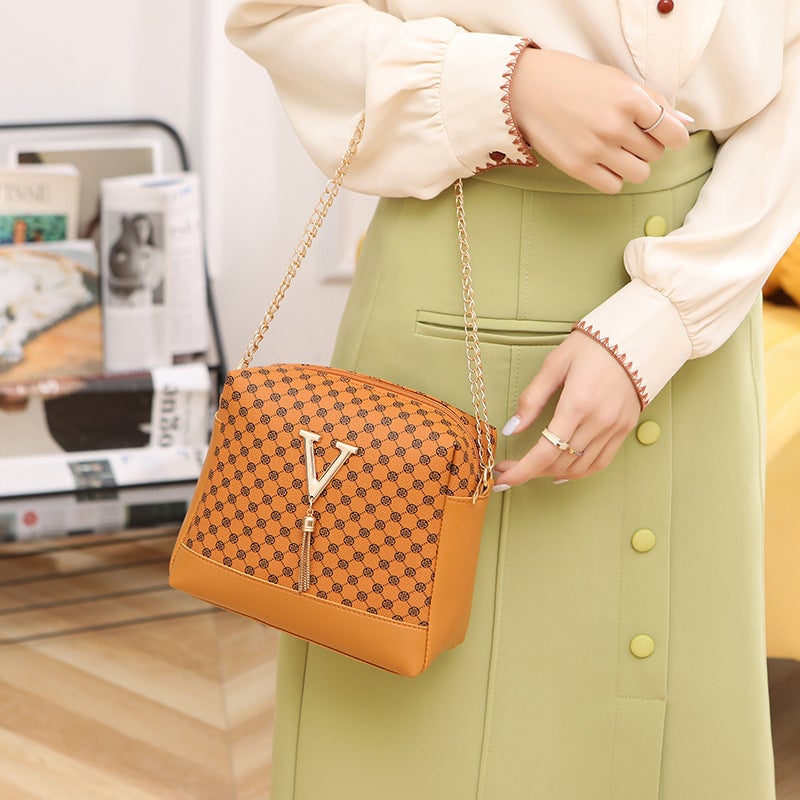 Bag Women'S 2023 New Fashion Printed V-Shaped Ornament Chain Crossbody Small Square Bag Shoulder Underarm Bag Women'S Bag - Image 5