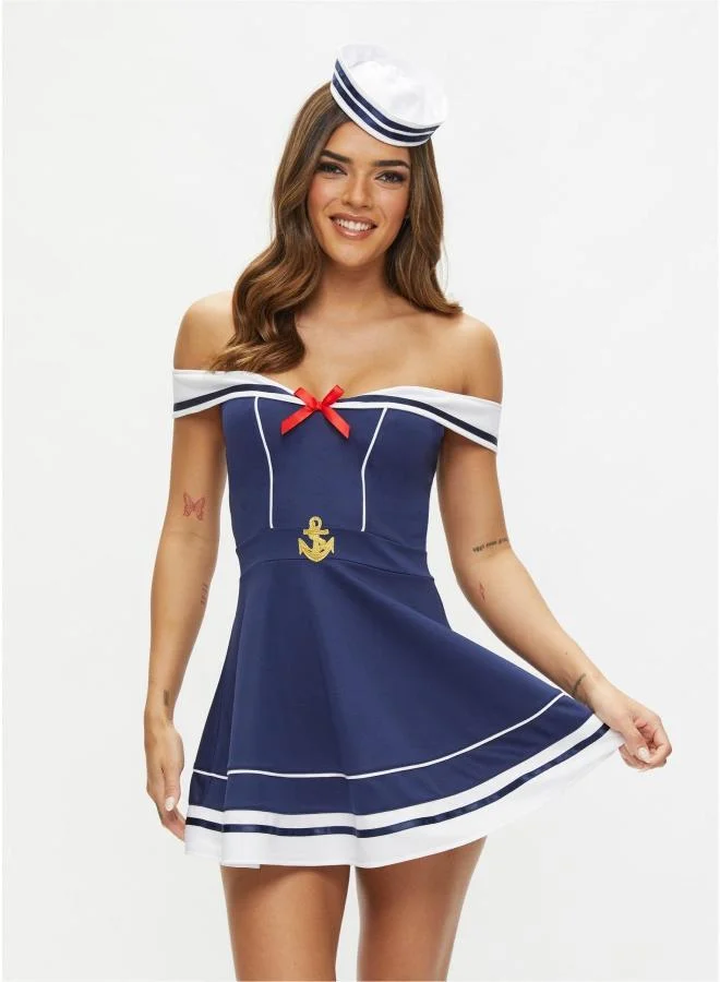 آن سمرز زي بحار مثير أبيضأزرق