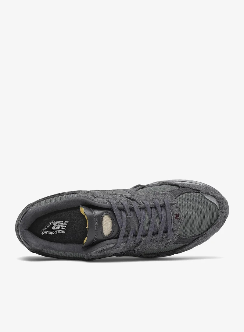 New Balance  M2002RV1 casual Sneakers (Standard Fit) for Men | Best Price UAE