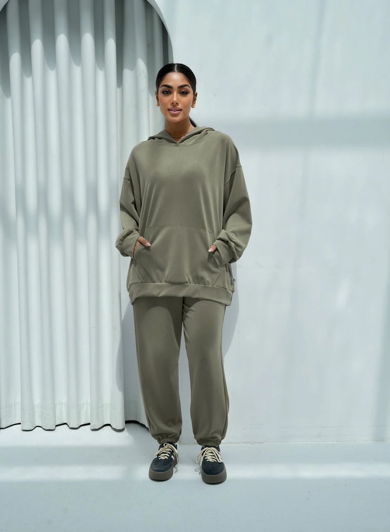 Andy 6616 | Women's Cotton Oversized Two-Piece Hoodie Set Relaxed Fit Hoodie with Front Pocket and Jogger Pants | Army Green 