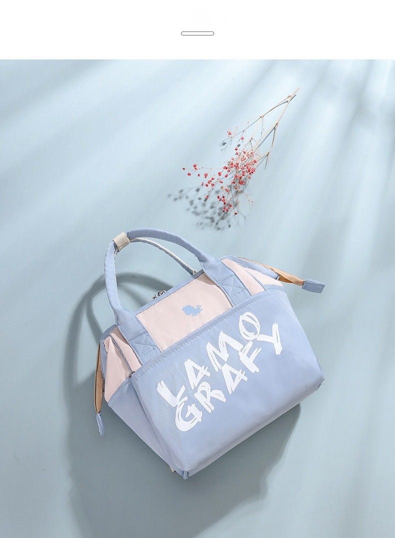 Multifunctional mummy baby diaper bag.