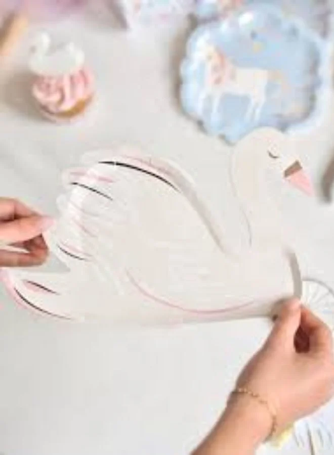 Meri Meri Swan Plates