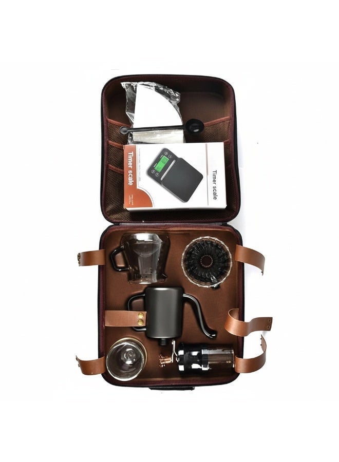 دي إل سي  طقم تحضير القهوة المقطرة من دي ال سي مكون من 10 قطع مع حقيبة محمولة، ميزان إلكتروني، مطحنة يدوية، غلاية 600 مل وسيرفر زجاجي – موديل DLC-CM7322 - Image 2
