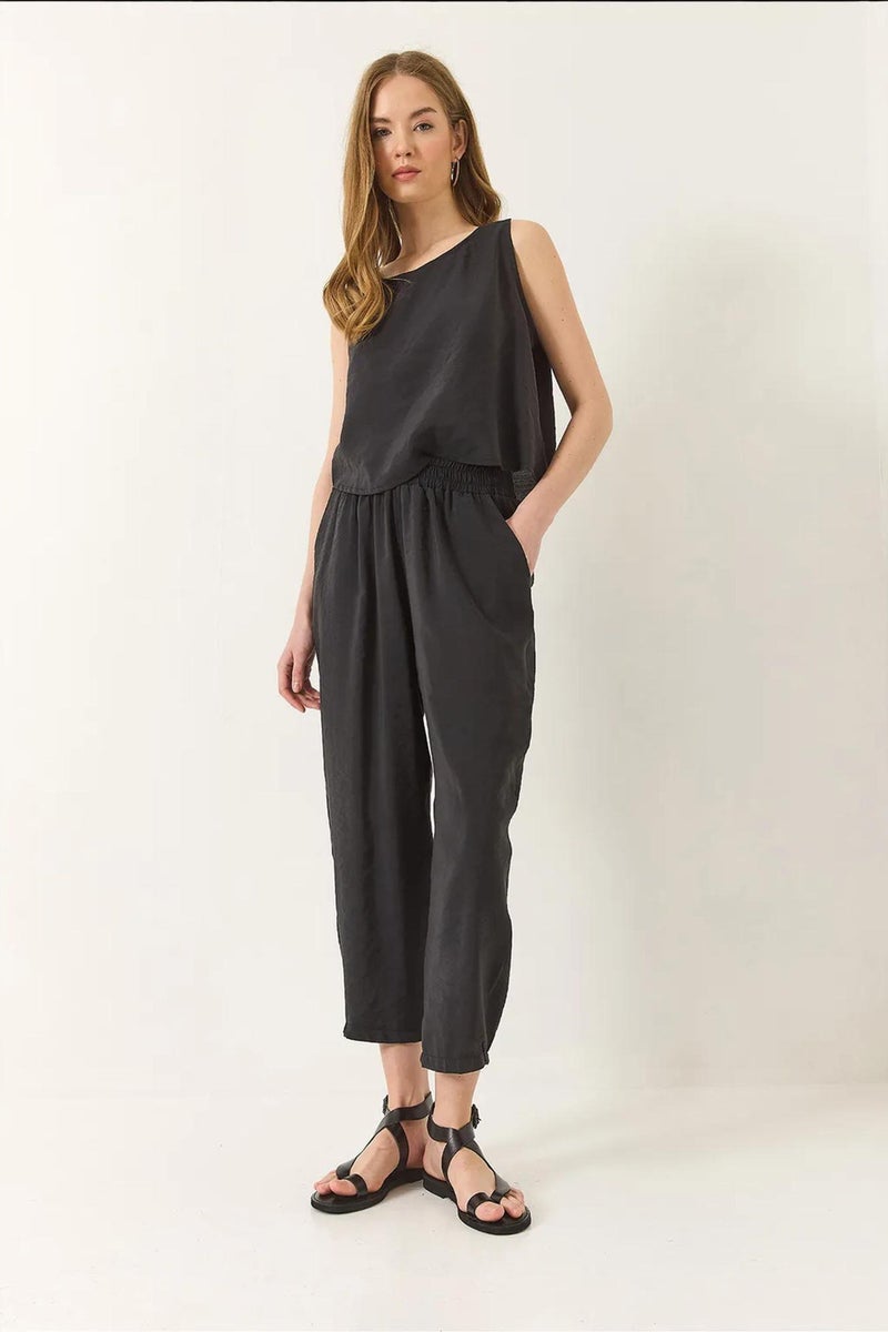 Bianco Lucci LUCCI Sleeveless Crew Neck Blouse and Carrof Fıt Pants Set - Image 3