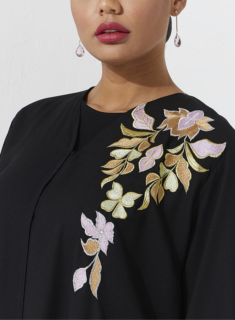 روزيت عباية عباية سوداء مفتوحة بتصميم مزخرف من الزهور الذهبية - Image 2