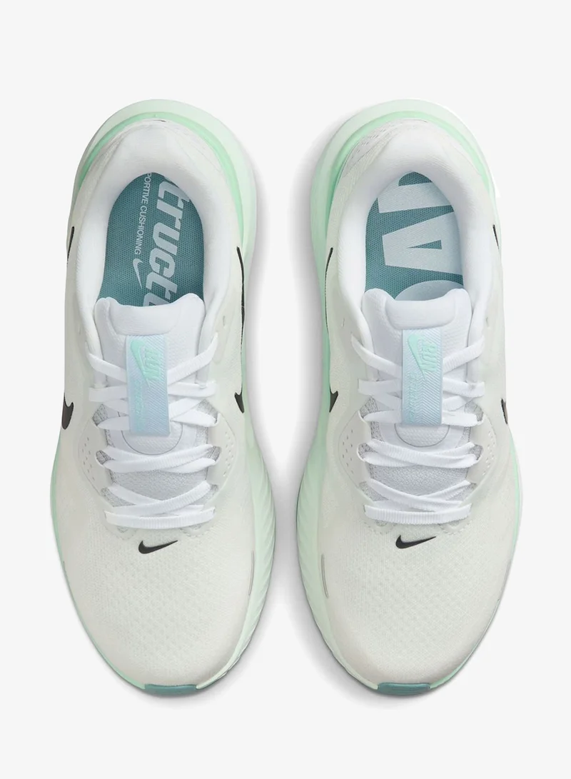 نايكي ستركشر 26