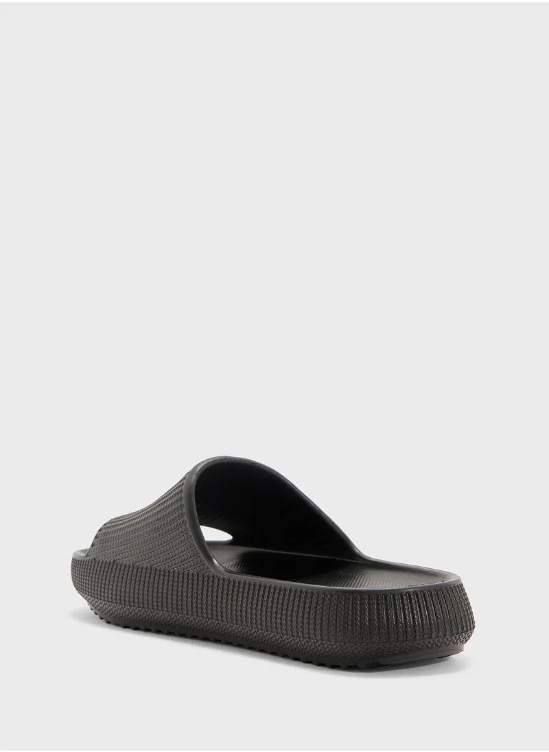 GUESS Molded Single Strap Slydes