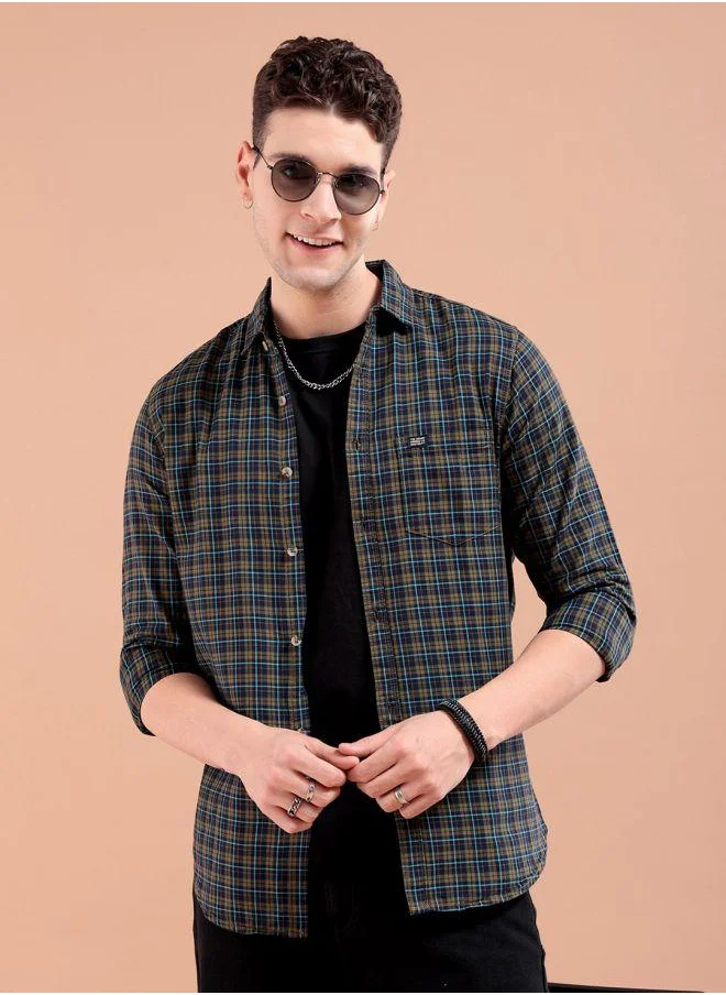 شركة المرآب الهندية Men Slim Fit Checkered Full Sleeves Spread Collar Casual Shirt