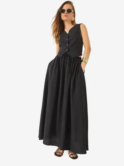 Bianco Lucci LUCCI V-Neck Vest and Maxi Skirt Two-Piece Coord Set