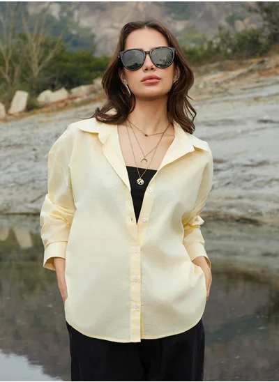 كامبوس سوترا Women's Butter Yellow Solid Oversized Shirt
