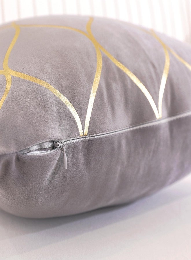 Gyulin Pack of 4 Gold Velvet Throw Pillow Covers 18x18 Inches Solid Square Pillow Covers Geometric Cushion Covers for Couch Sofa Home Bedroom Décor, Navy Blue - Image 4