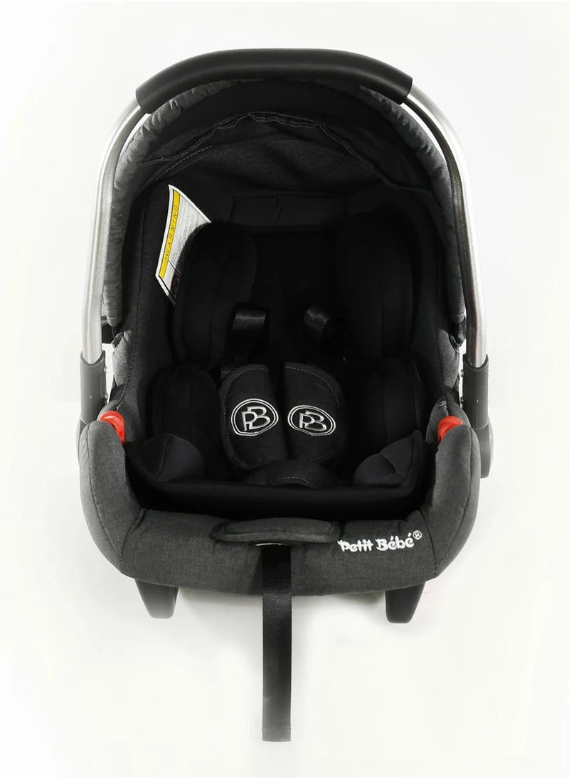 Petit Bebe Car Seat Black