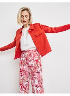 Short blazer with large buttons