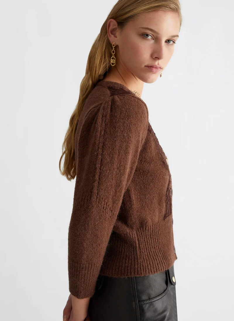 ليو جو كارديجان دانتيل