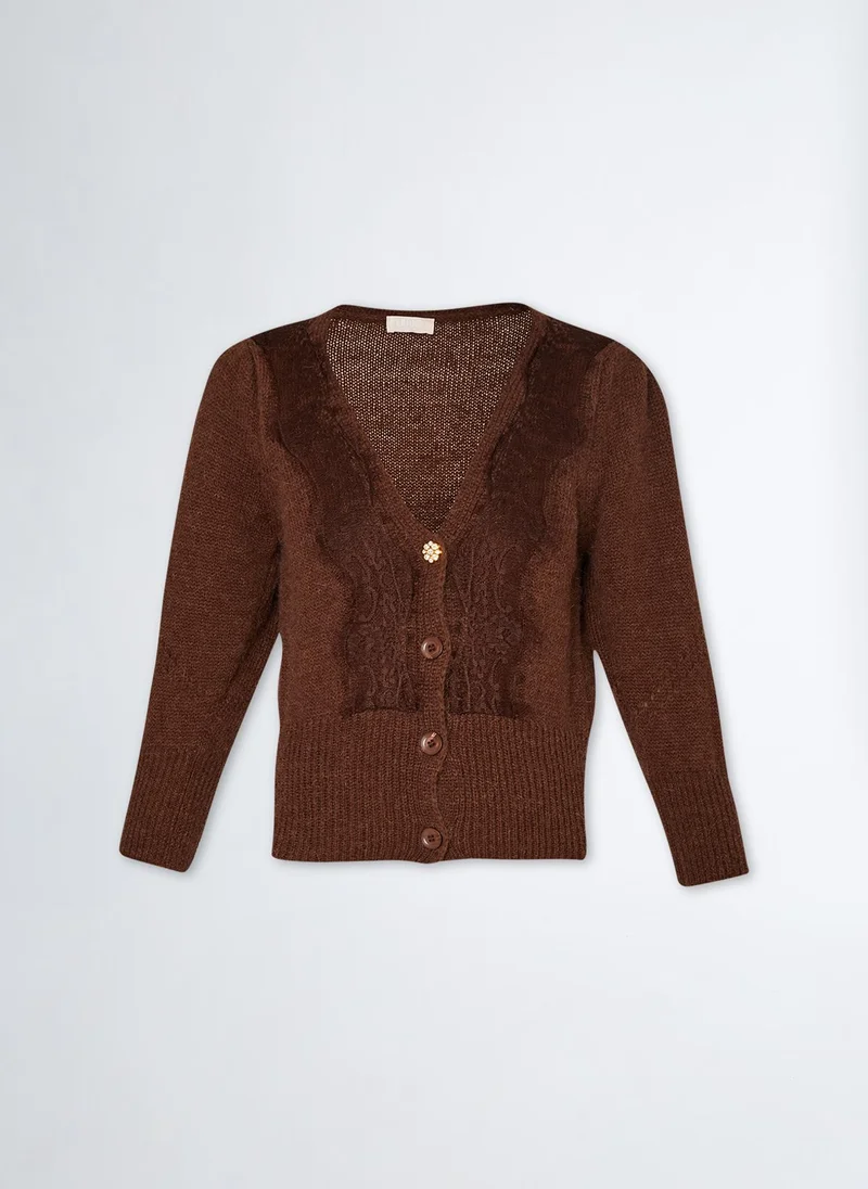 ليو جو كارديجان دانتيل