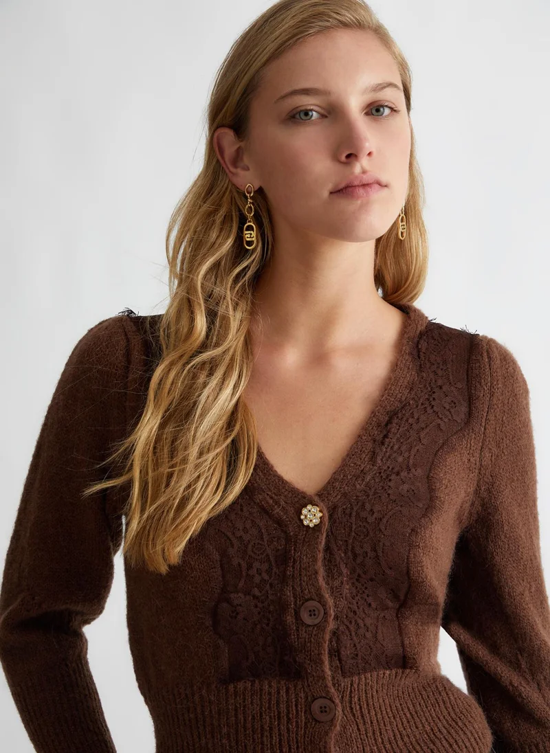 ليو جو كارديجان دانتيل