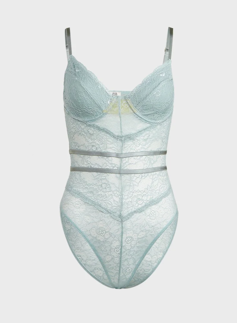 RIVER ISLAND Lace Body