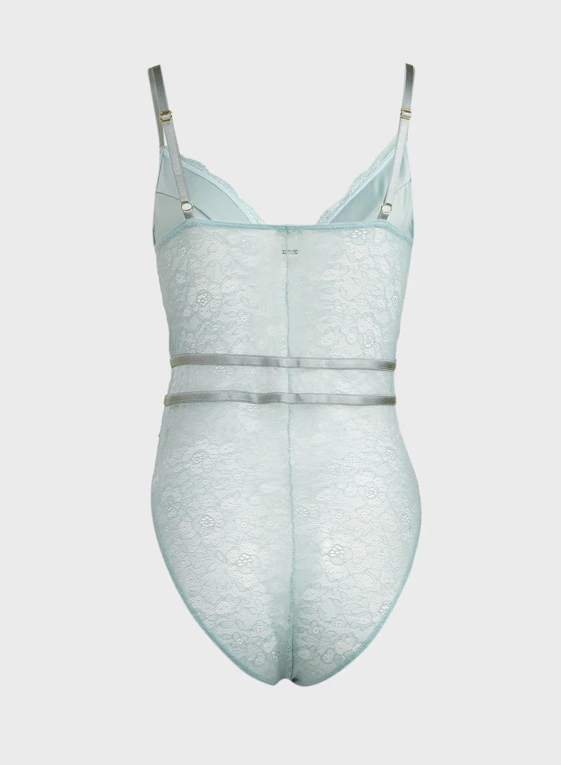 RIVER ISLAND Lace Body