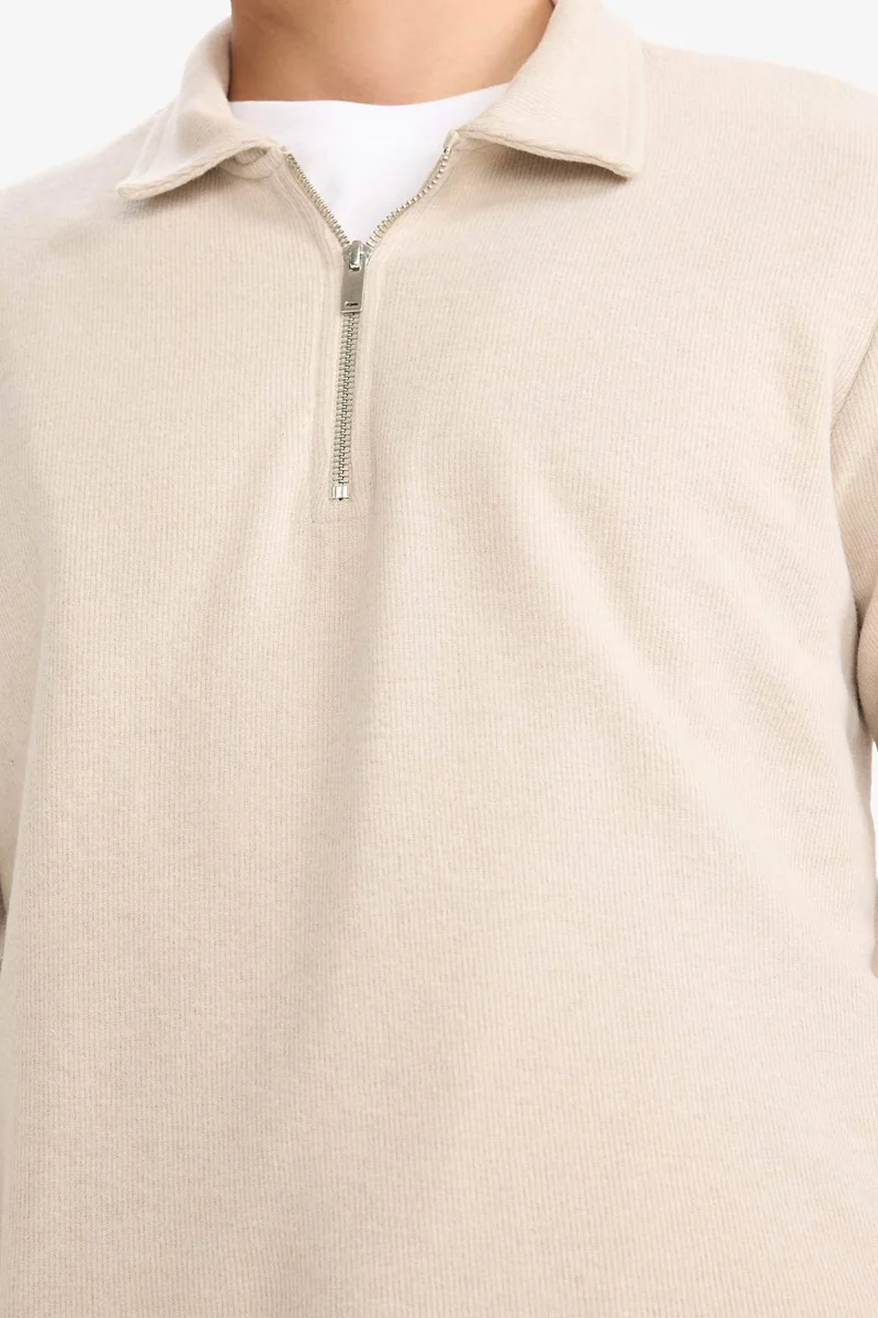 Defacto  Regular Fit Long Sleeve Sweatshirt for Men | Best Price UAE