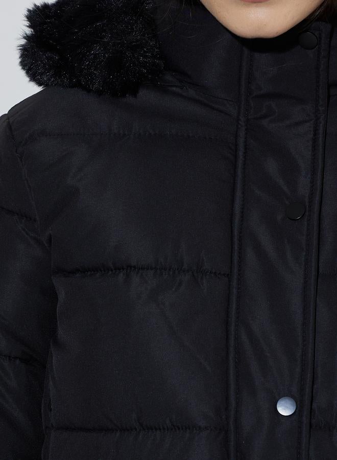 Styli Black Regular Fit Short Padded Jacket with Faux Fur Hood - Image 4