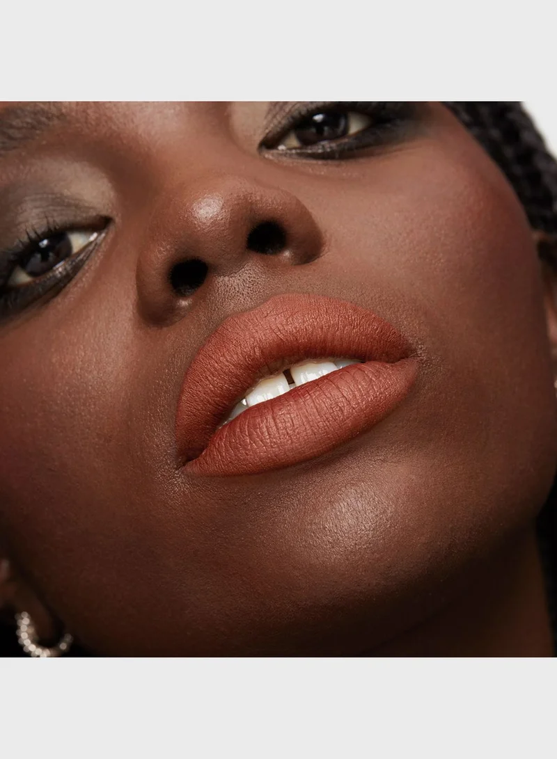 Revlon Revlon Colorstay Limitless Matte Liquid Lipstick Poster Child 002 Neutral