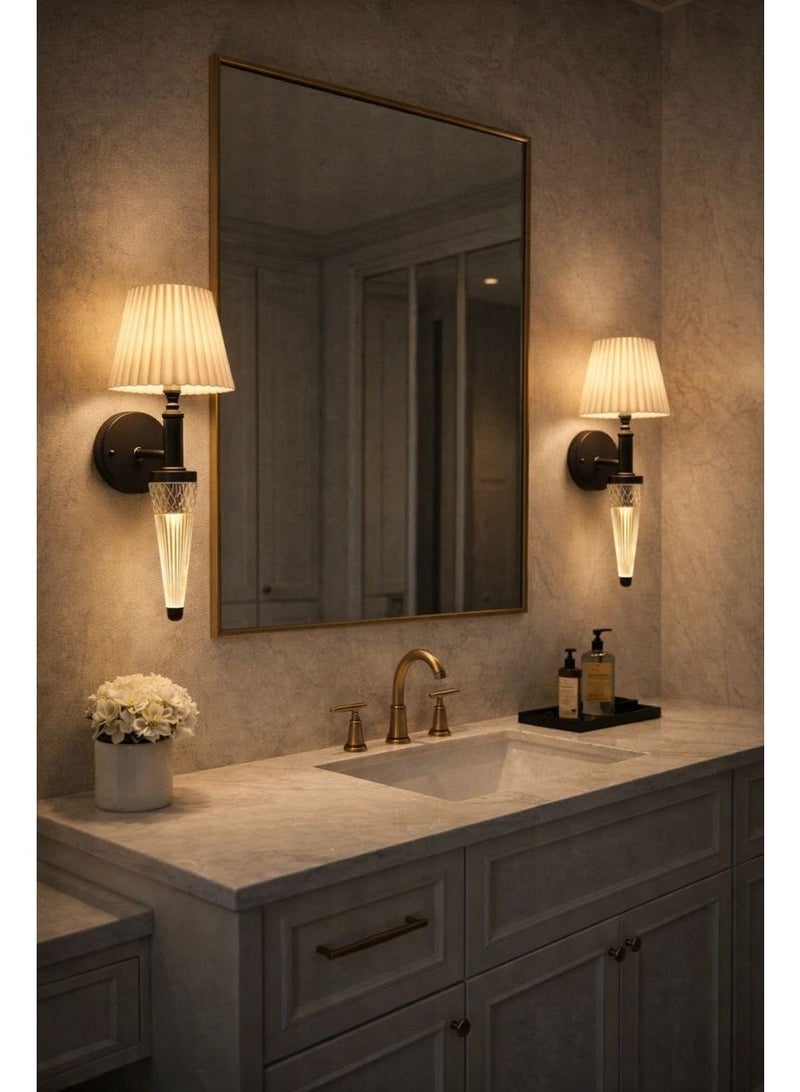 Luxury black wall light, thirty centimeters length, crafted from metal and acrylic, featuring three LED lights in elegant classic modern design - Image 5