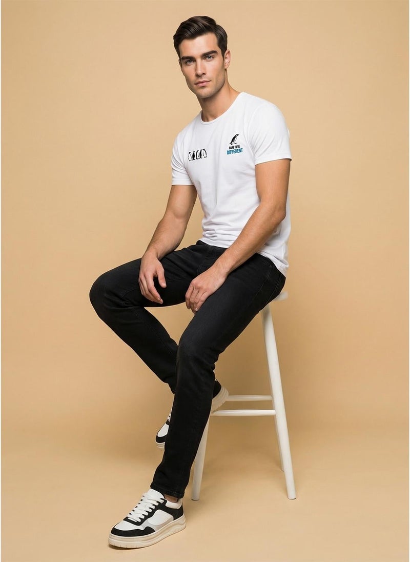 نوبيرو Nobero Regular Fit Printed T-shirt for Men - Image 2