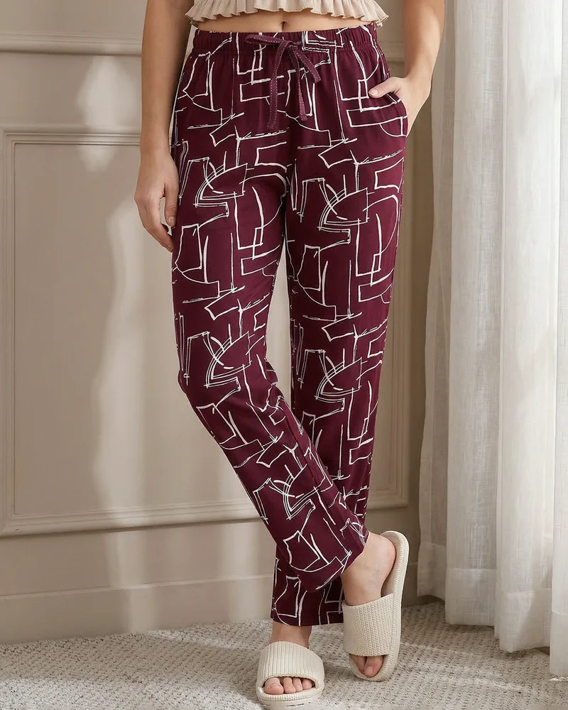 بيواكوف Women's Maroon All Over Printed Pyjamas