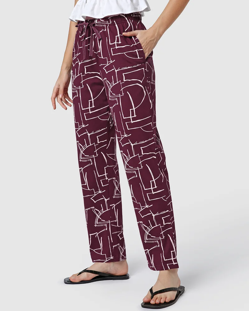 بيواكوف Women's Maroon All Over Printed Pyjamas