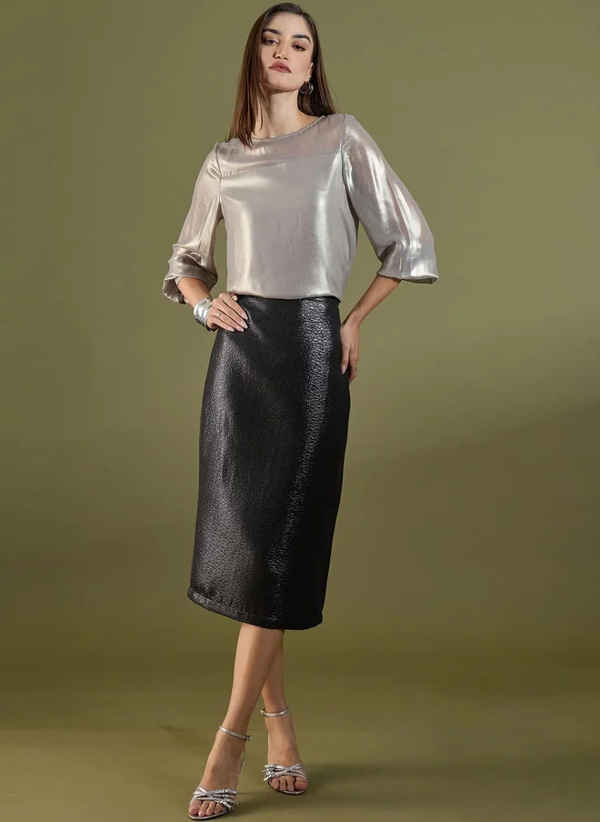 سولت اتاير SALT ATTIRE Black Solid Pencil Midi Skirt