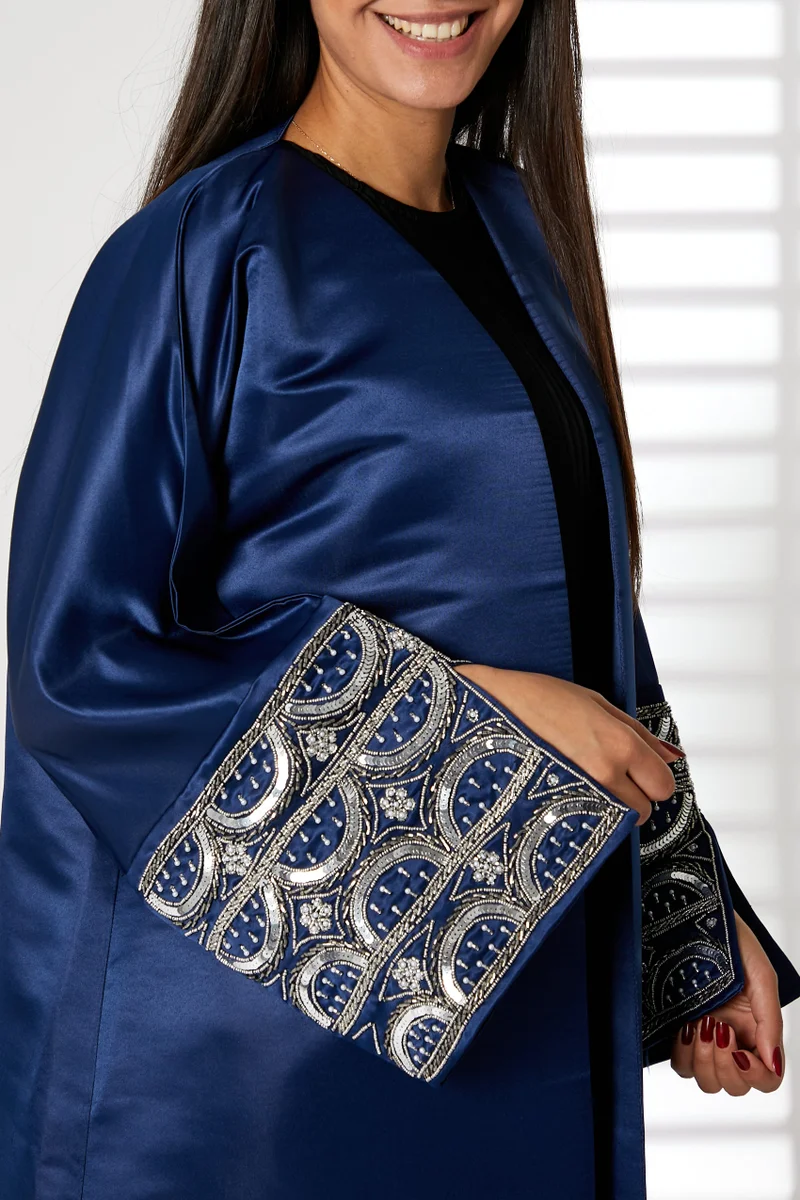 Moistreet  Embroidered V-Neck  Satin Split Cuffs Abaya for Women | Best Price UAE
