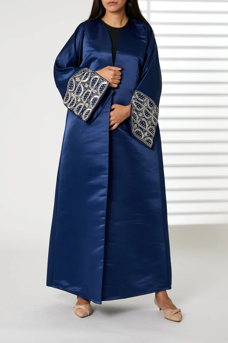 Moistreet Embroidered V-Neck  Satin Split Cuffs Abaya