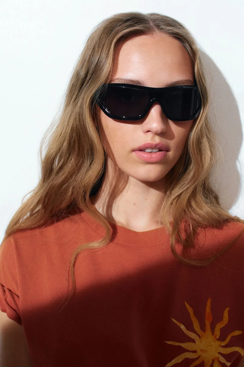 H&M Sporty sunglasses
