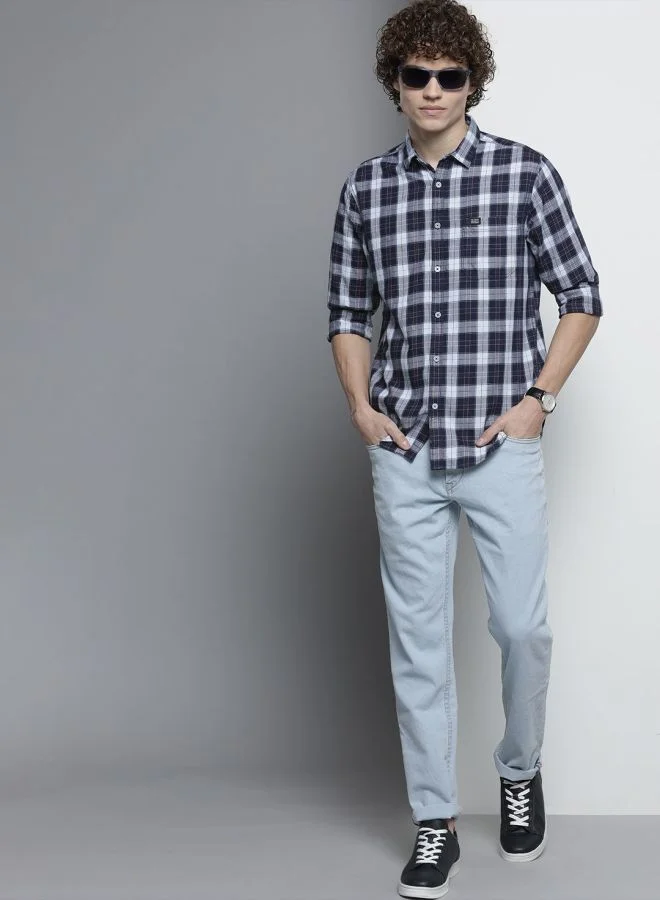 شركة المرآب الهندية Men Slim Fit Checkered Full Sleeves Spread Collar Casual Shirt