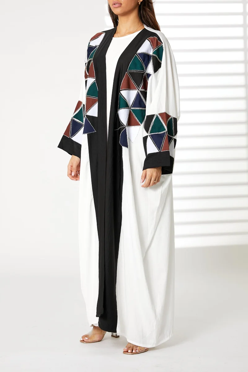 Moistreet  Bisht Geometrical Embroidery Abaya for Women | Best Price UAE