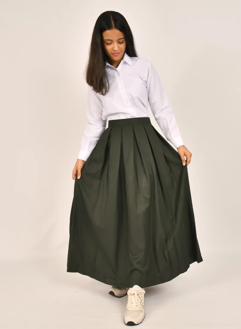 HAWRAA ABAYA Pleated skirt with a wide cut and a clip closure and a side zipper.