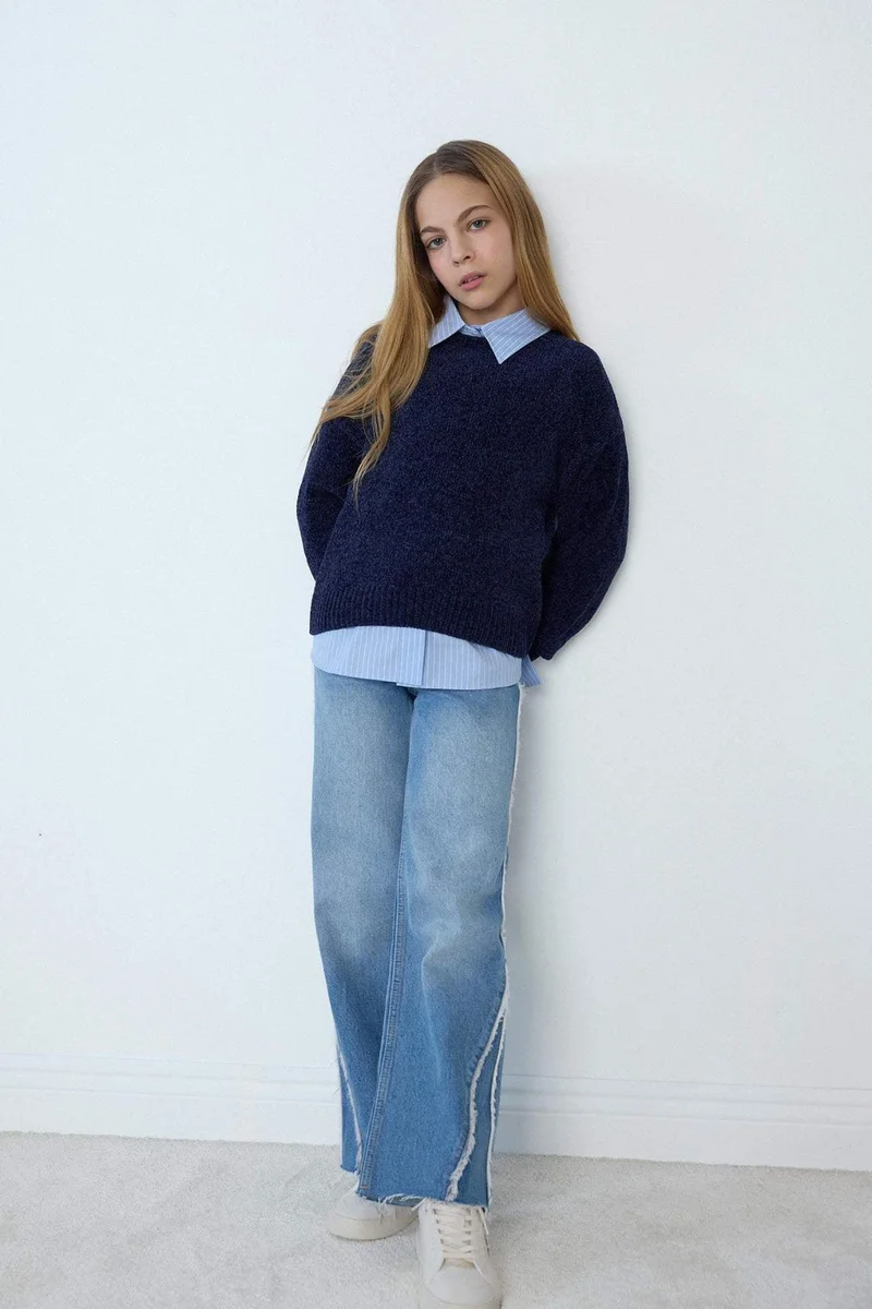 ديفاكتو Girl Regular Fit Crew Neck Pullover