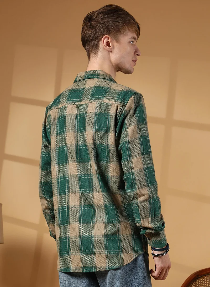 Campus Sutra Campus Sutra Men's Emerald Green & Sand Beige Buffalo Check Utility Shirt For Casual Wear | Spread Collar | Long Sleeve | Button Closure | Shirt Crafted With Comfort Fit For Everyday Wear