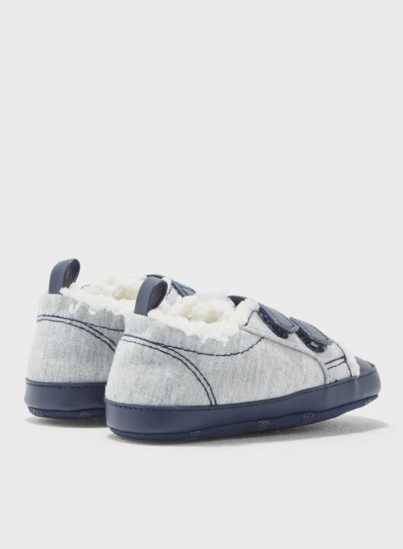 GYMBOREE Infant Velcro Sneakers