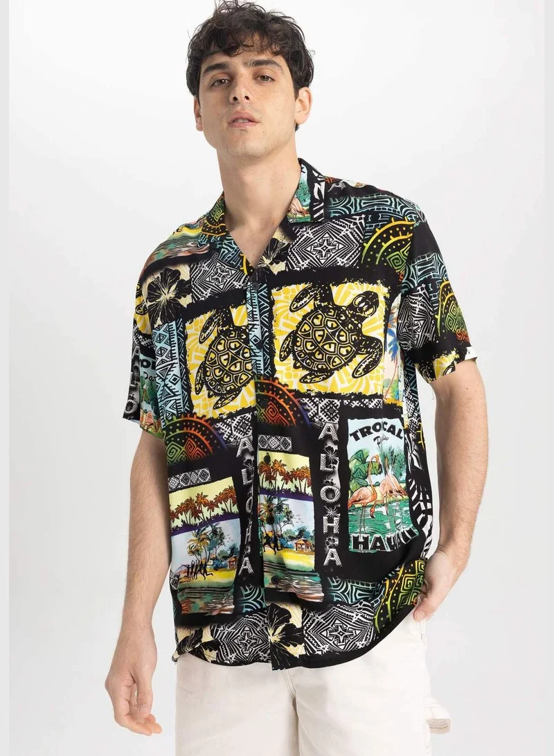 ديفاكتو Man Woven Top Short Sleeve Shirt