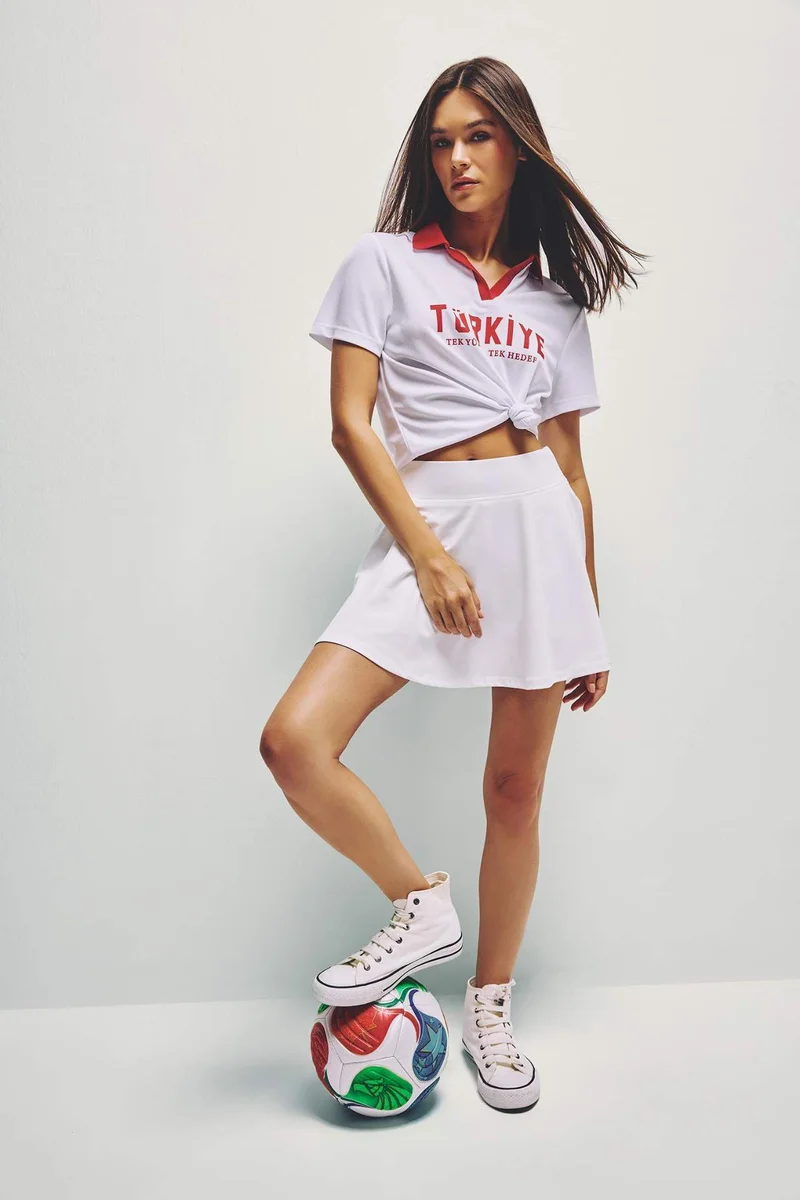 ديفاكتو Sports Turkey Printed White Crop Top Polo T-Shirt