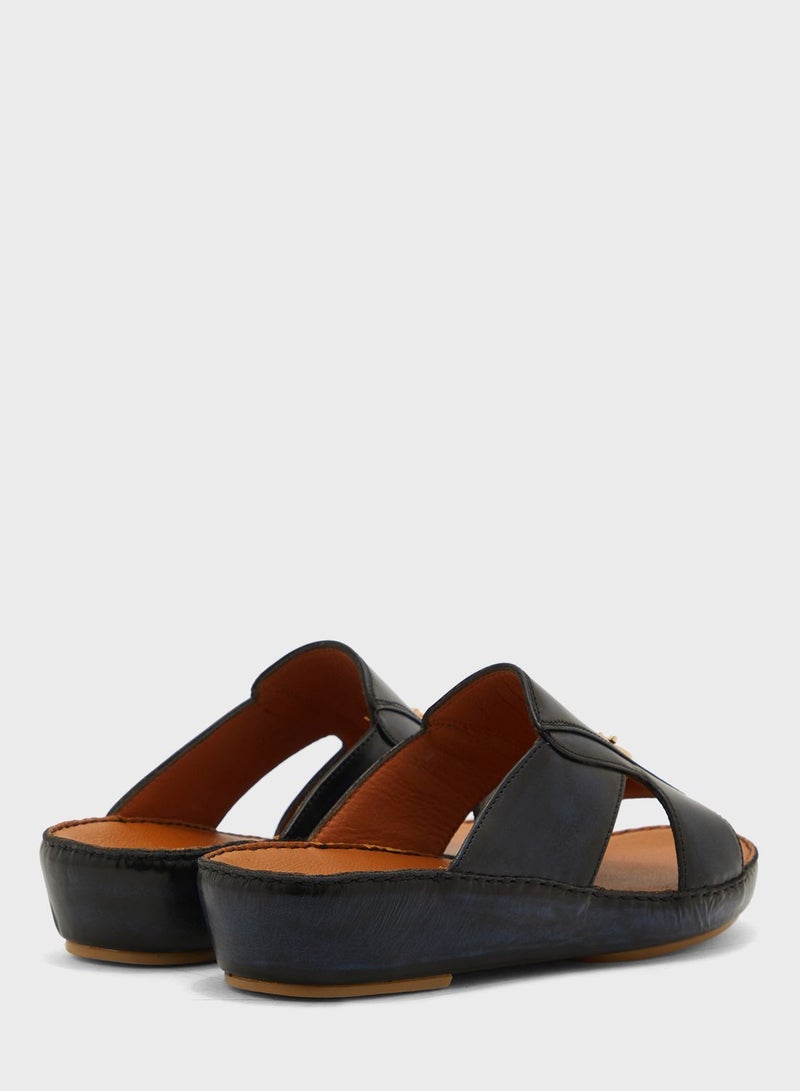 Posh La Vie Modern Classic Arabic Sandals - Image 3