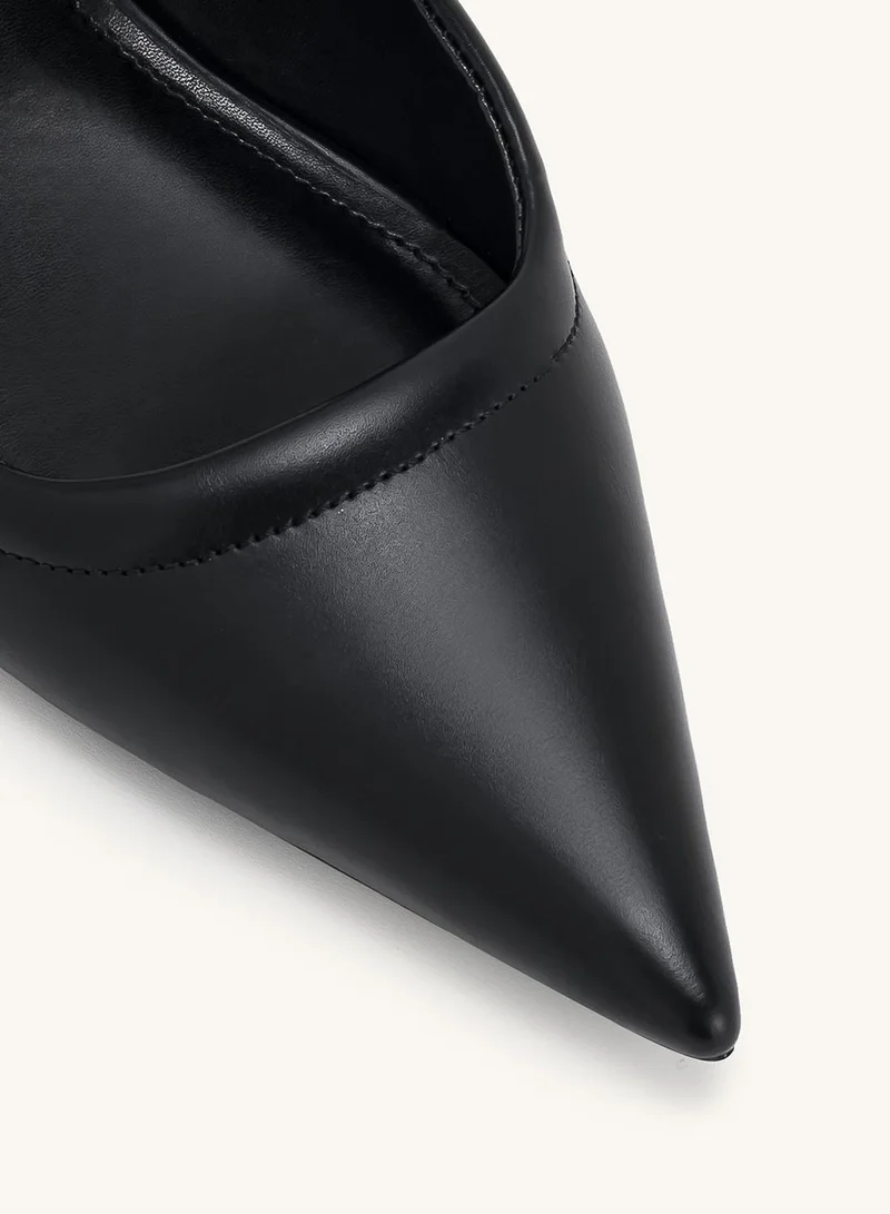 JW PEI Helena Pointed toe pumps