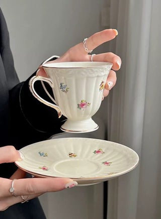 Ceramic Espresso Cups, 1 Set Ceramic Espresso Cups and Saucers Vintage Flower Pattern Porcelain Cup and Saucer Sets European Style Retro Coffee Cup Set Ceramic Tea Cup for Coffee Tea