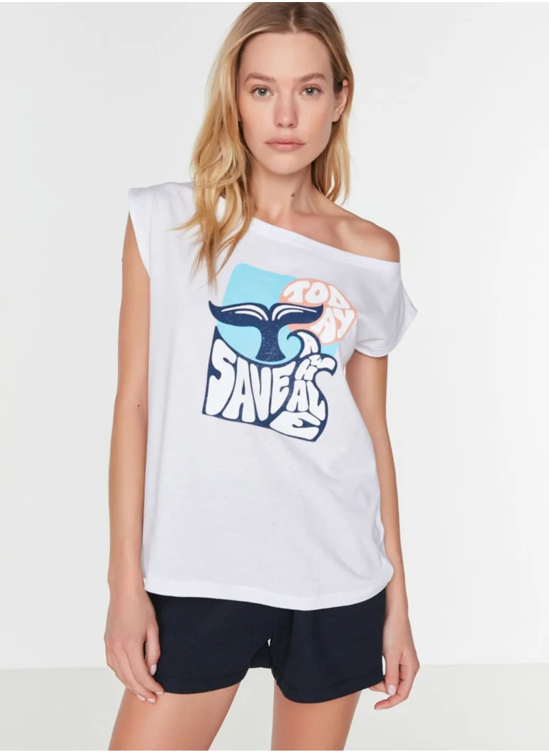 trendyol Astmmetric Neck Graphic T-Shirt