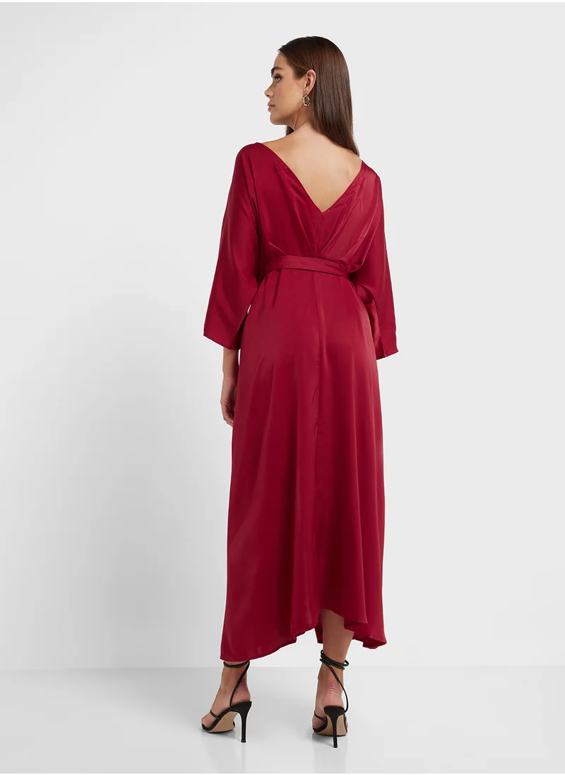 جينجر Plunge Neck Kartan Style Dress With Slit